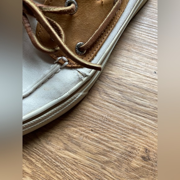 White Sperry’s - Picture 6 of 7